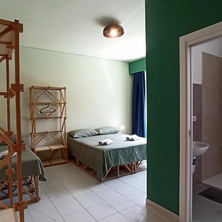 Casa Base Hotell Bari Eksteriør bilde