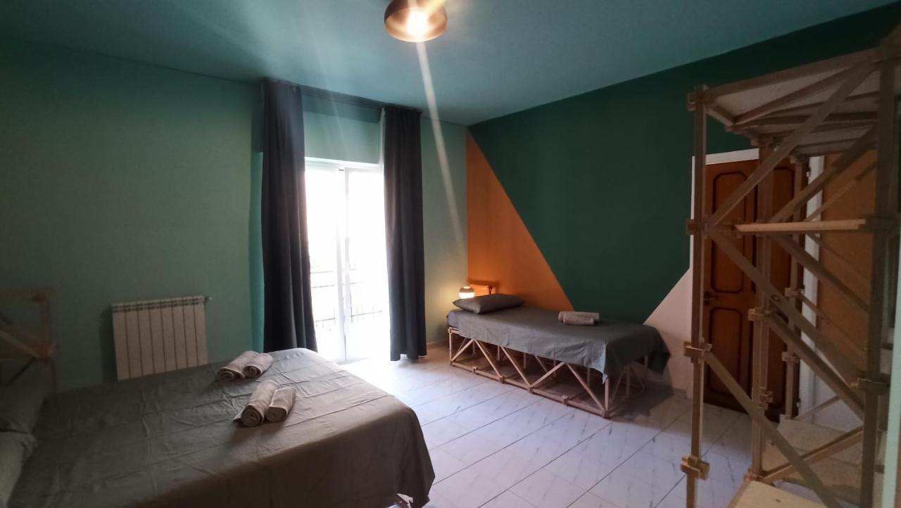 Casa Base Hotell Bari Eksteriør bilde