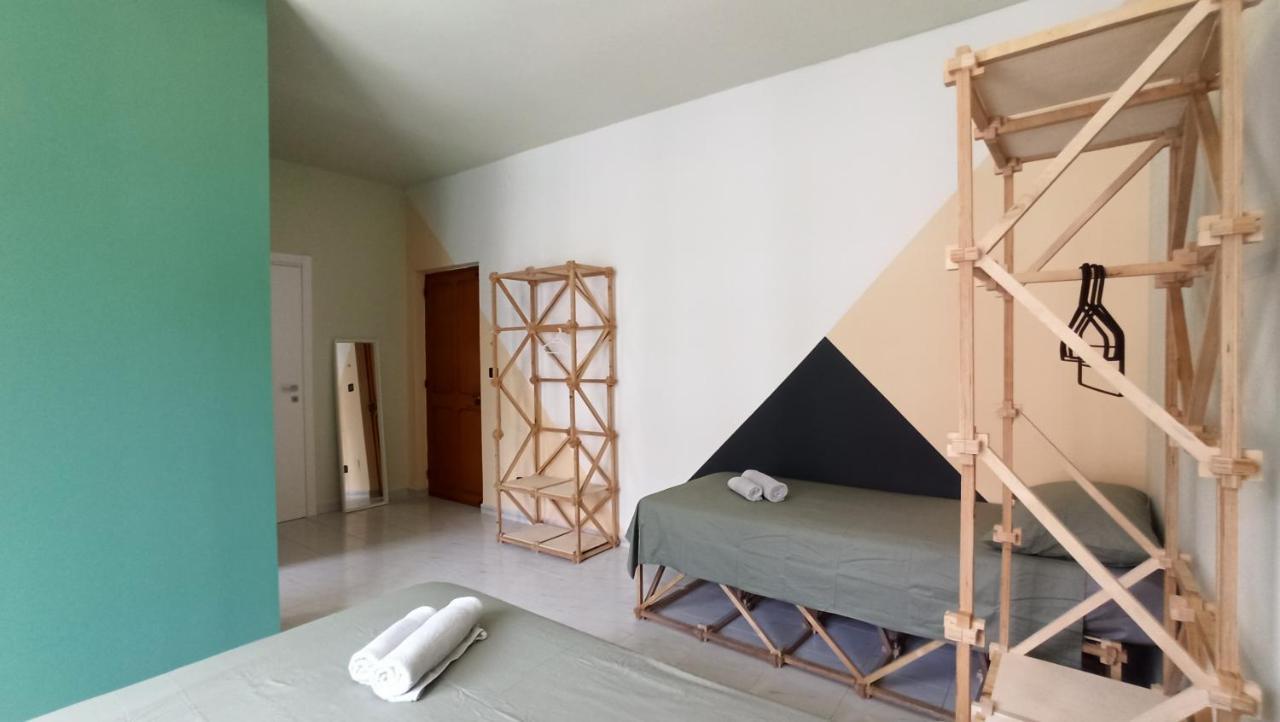 Casa Base Hotell Bari Eksteriør bilde