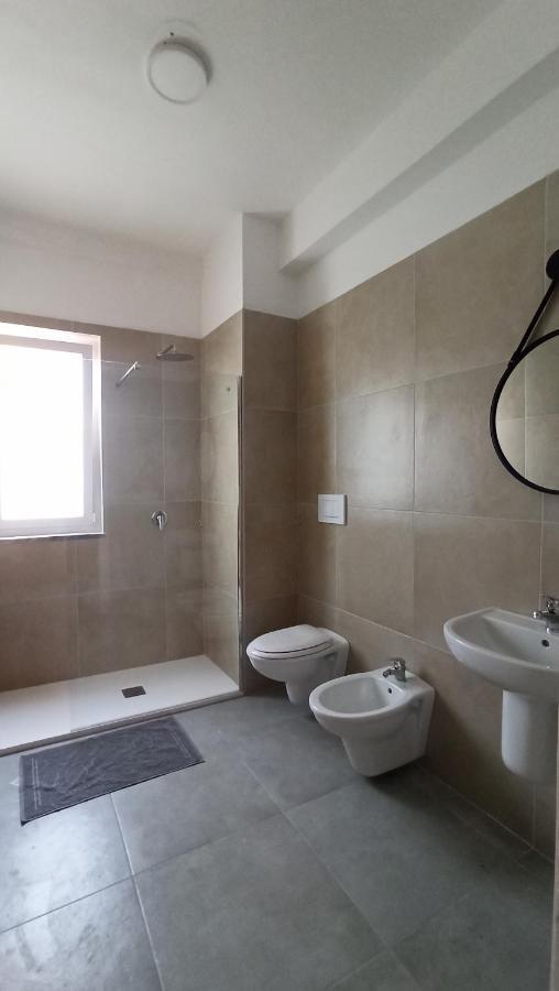 Casa Base Hotell Bari Eksteriør bilde