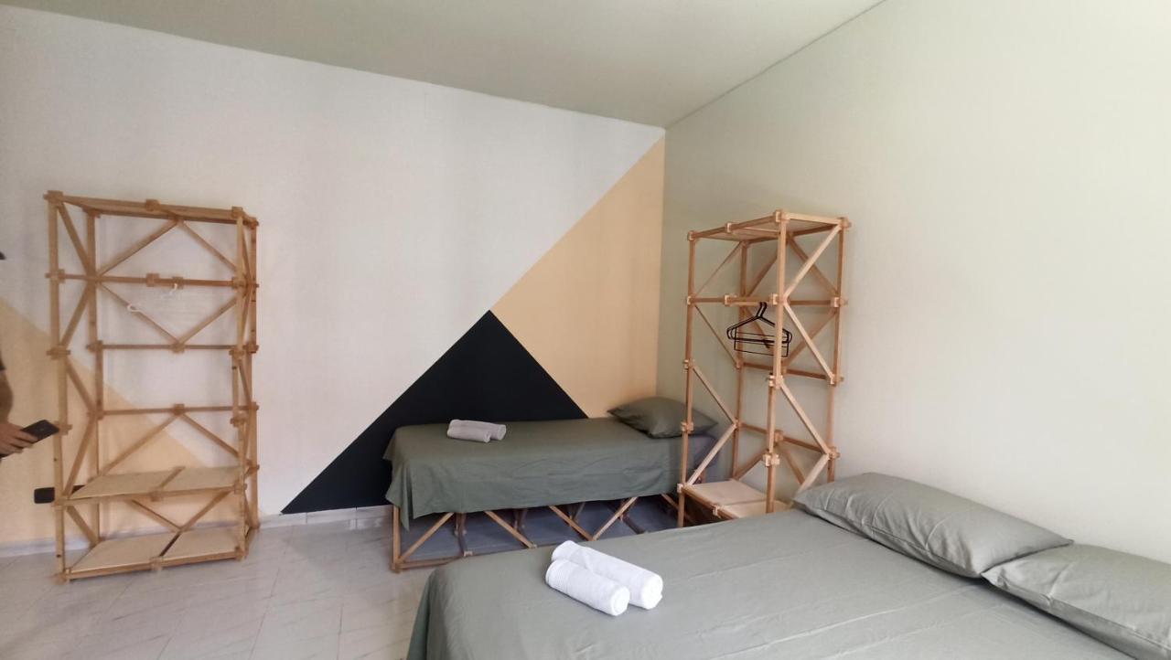 Casa Base Hotell Bari Eksteriør bilde