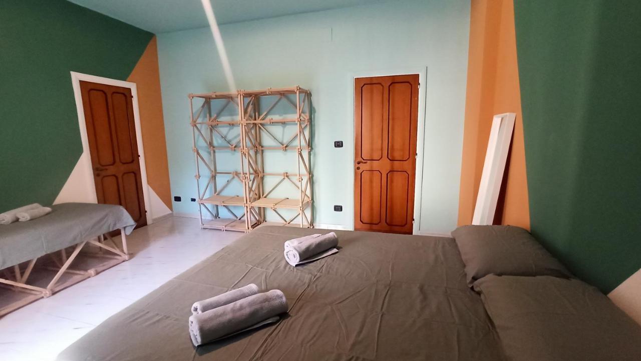 Casa Base Hotell Bari Eksteriør bilde
