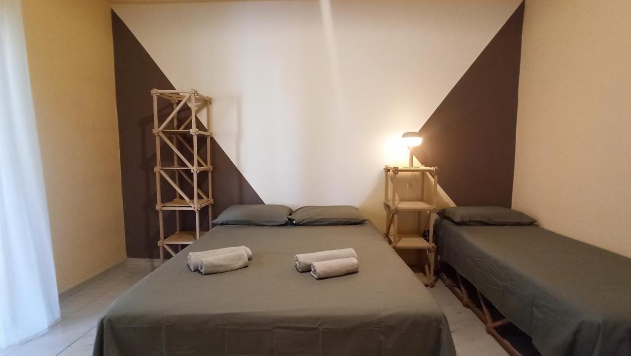 Casa Base Hotell Bari Eksteriør bilde