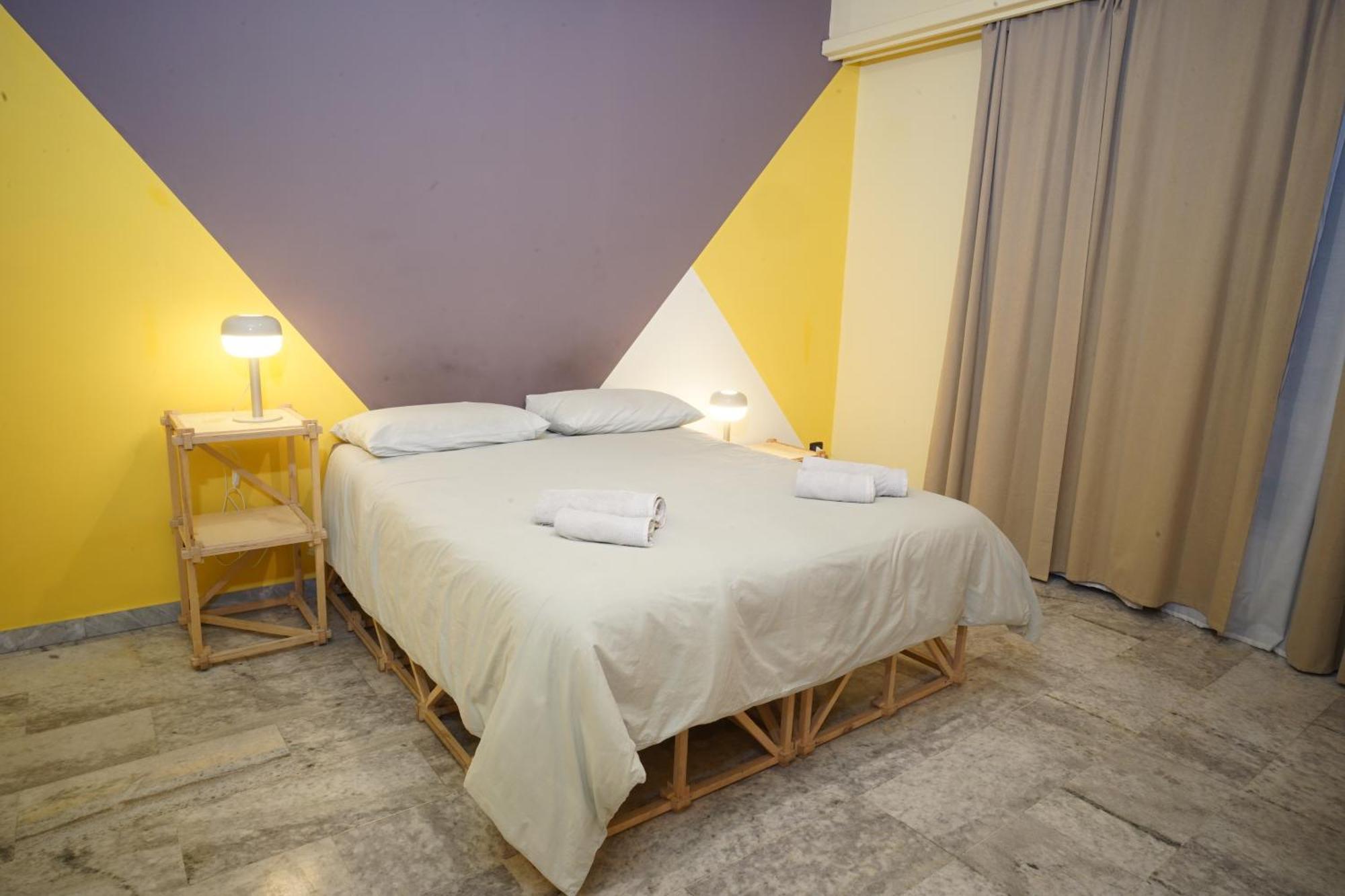 Casa Base Hotell Bari Eksteriør bilde
