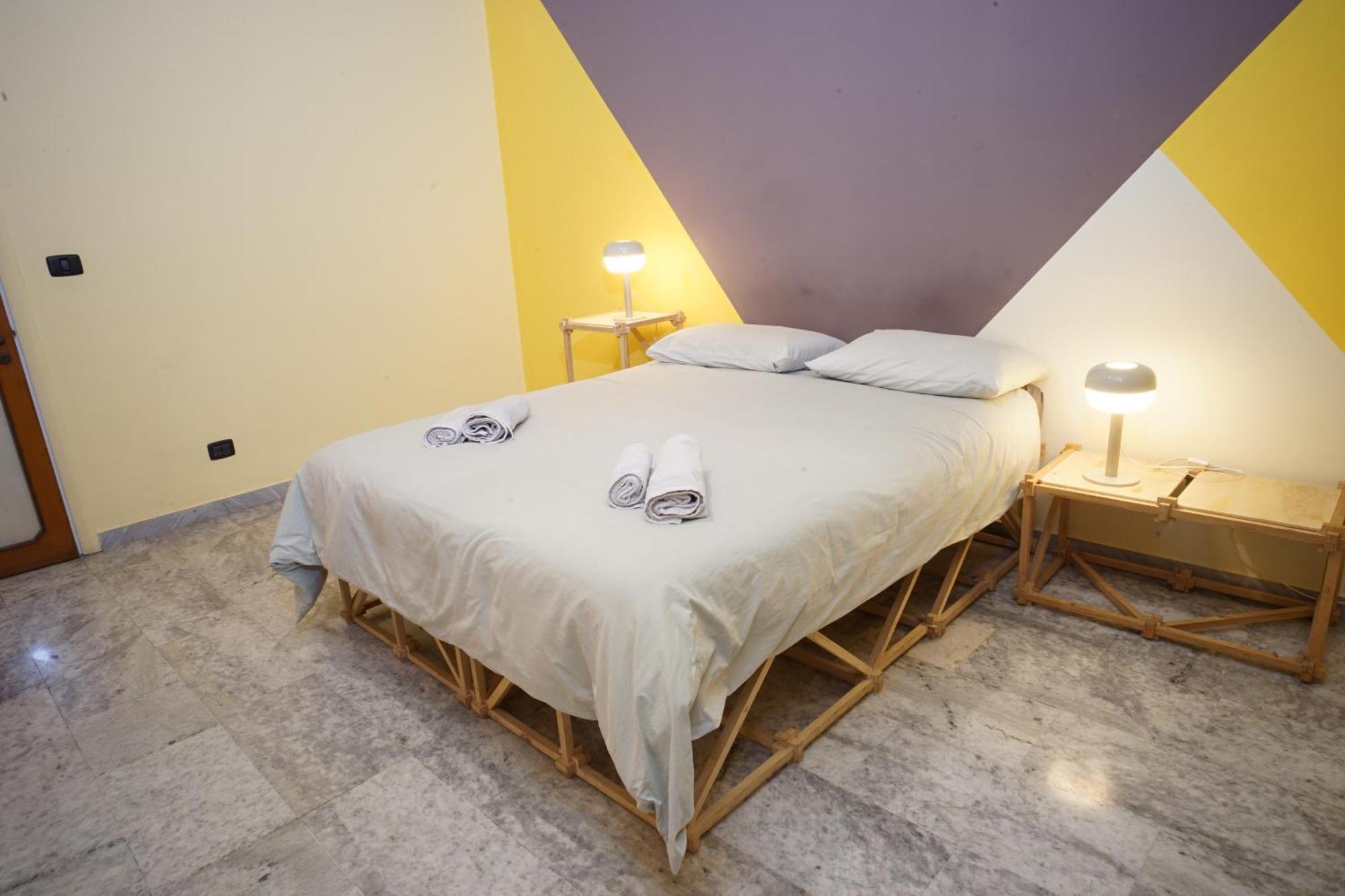 Casa Base Hotell Bari Eksteriør bilde