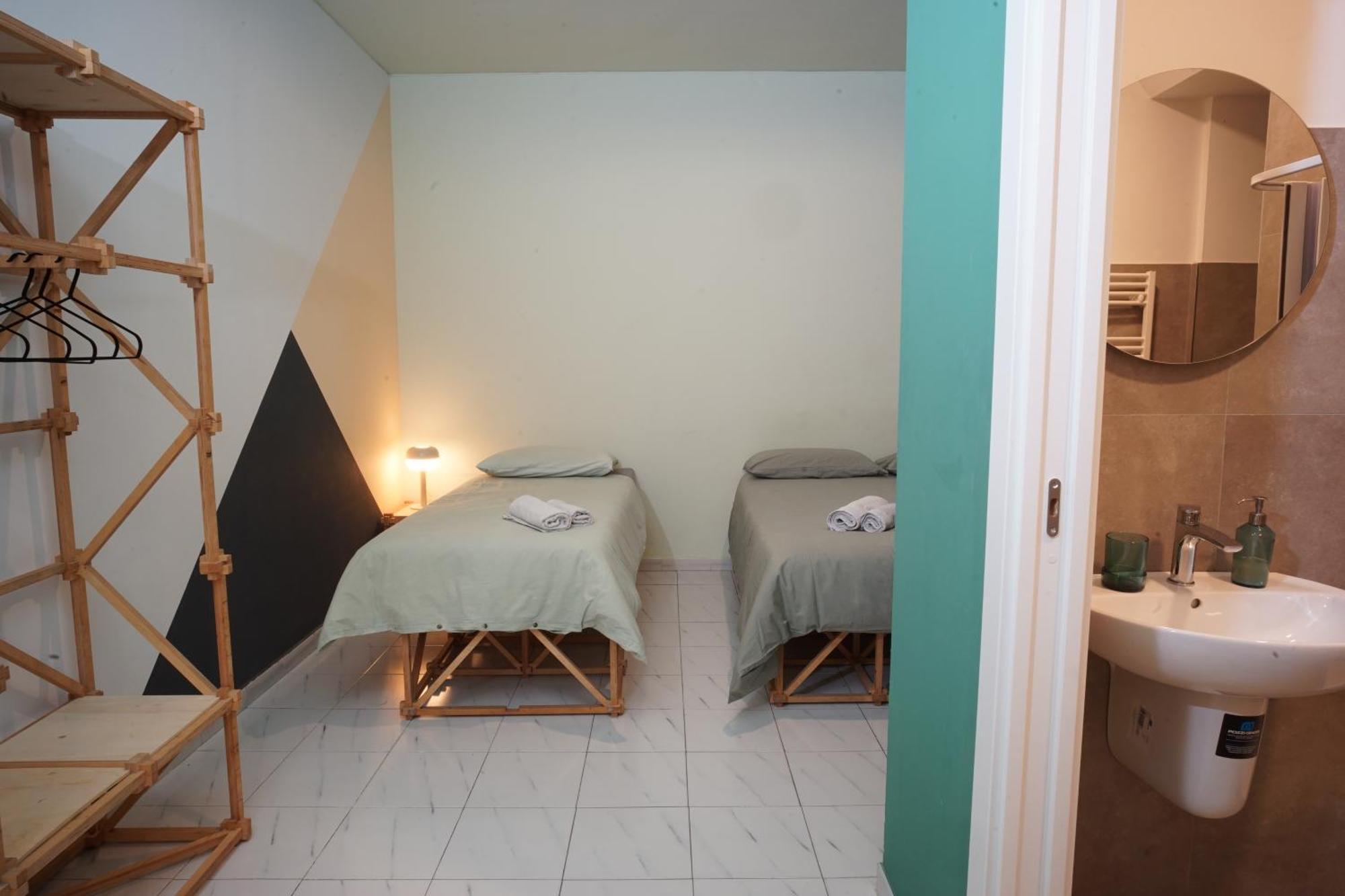 Casa Base Hotell Bari Eksteriør bilde